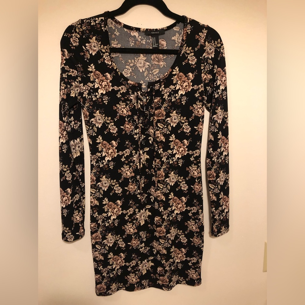 Forever 21 floral long sleeve bodycon dress